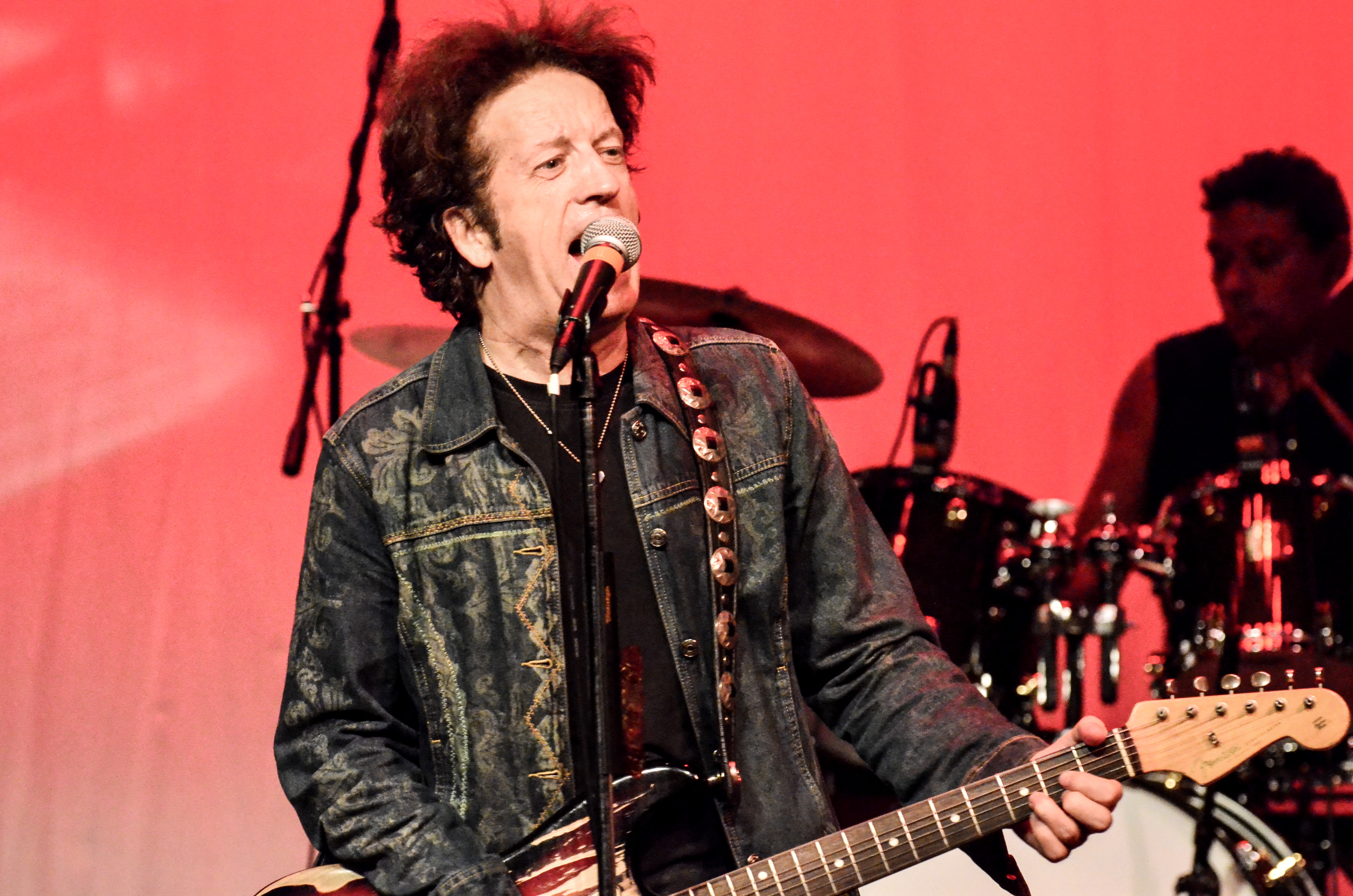 Willie Nile at theYMCA Boulton Center in Bay Shore on 9-26-2015. 
