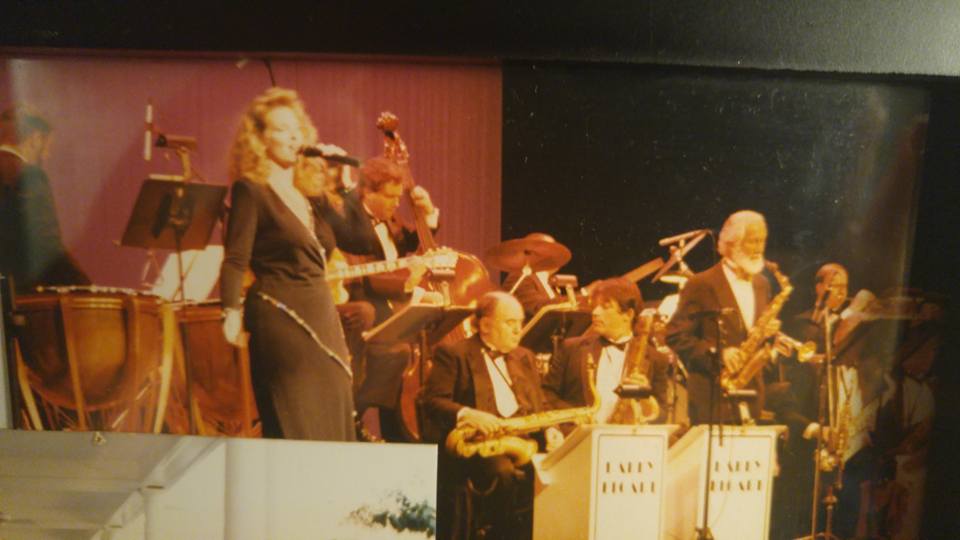 Lisa Kelly & the Larry Elgart Orchrestra 