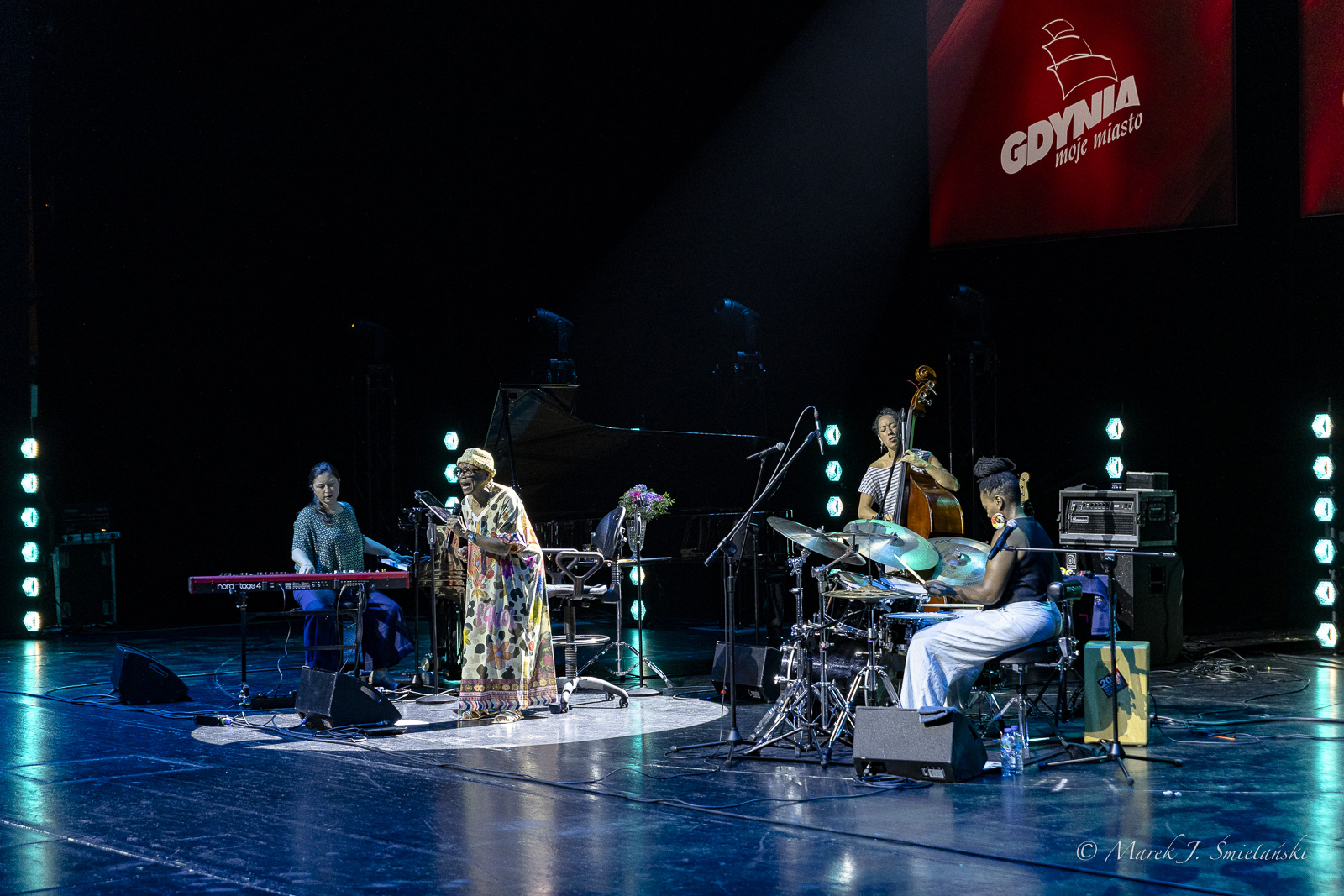 Dee Dee Bridgewater Quartet