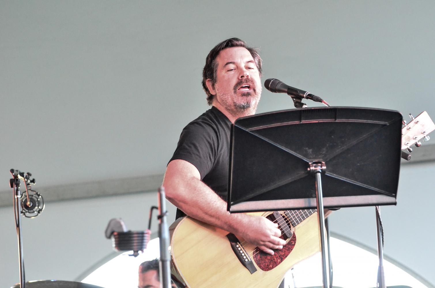 Duncan Sheik and Suzanne Vega Sunset Concert at Sands Point Preserve Conservancy on 9-25-2016. 