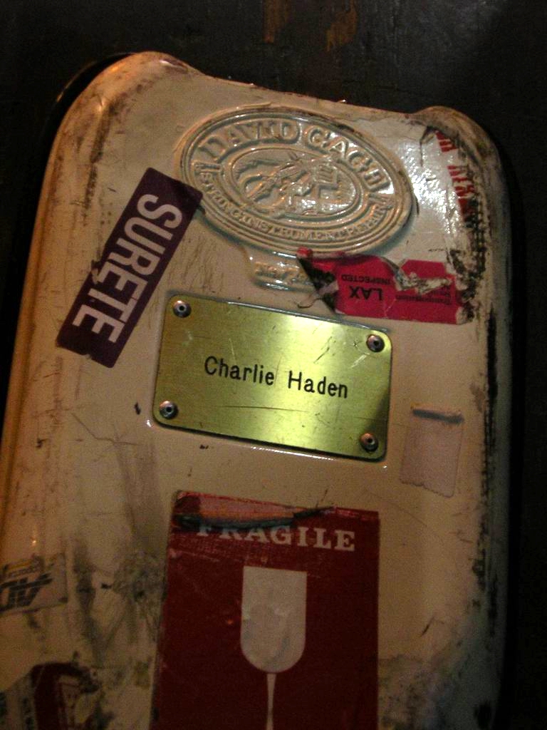 The Case of Charlie Haden's Bass (Skopje Jazz Festival'2005, Skopje, Macedonia)