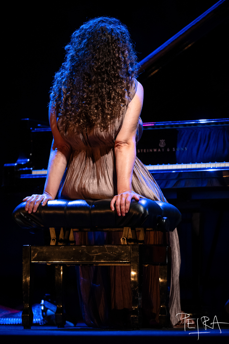 Canyon, Sylvie Courvoisier  — jazz photo by Petra Cvelbar | All About Jazz