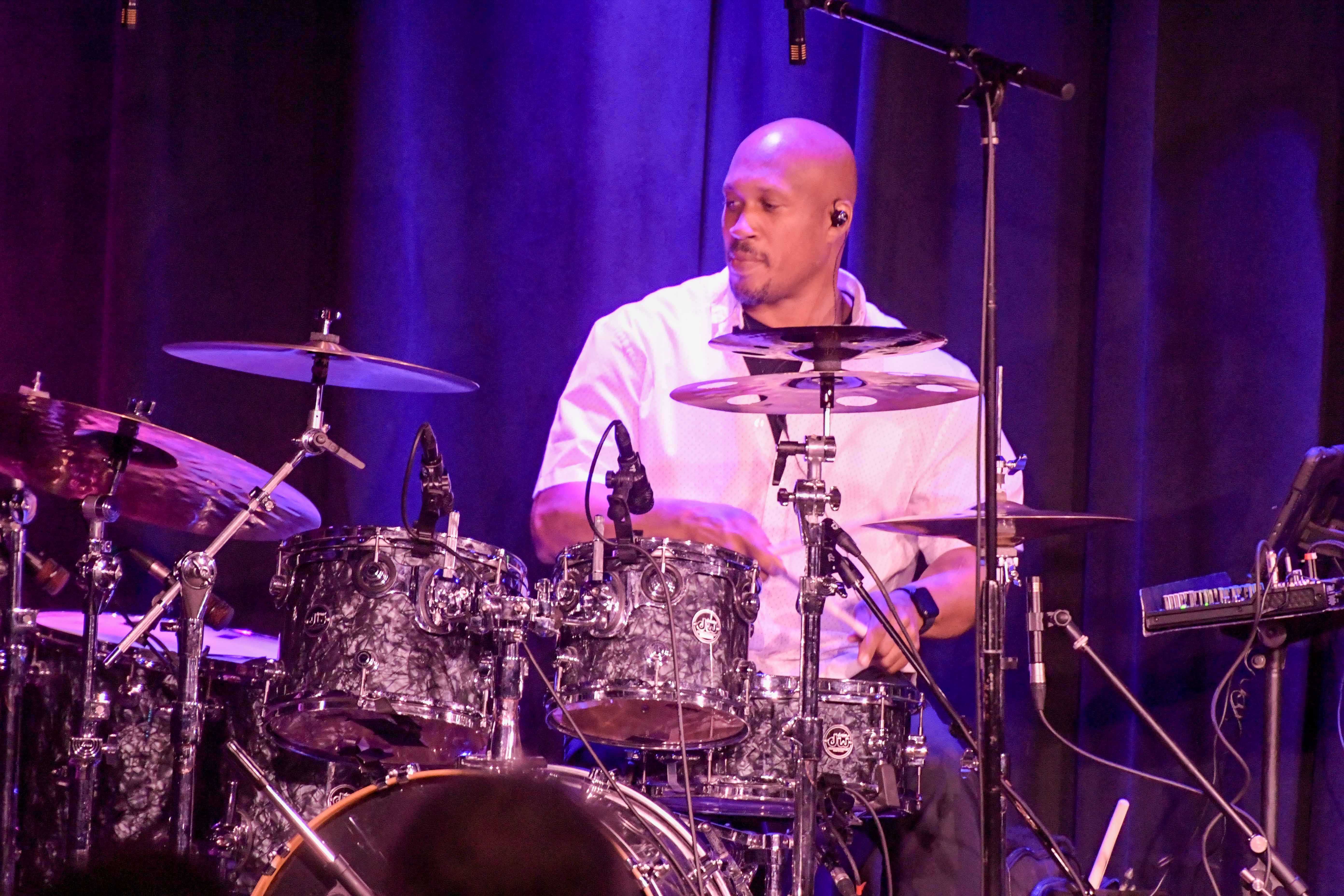 William Alen - drums