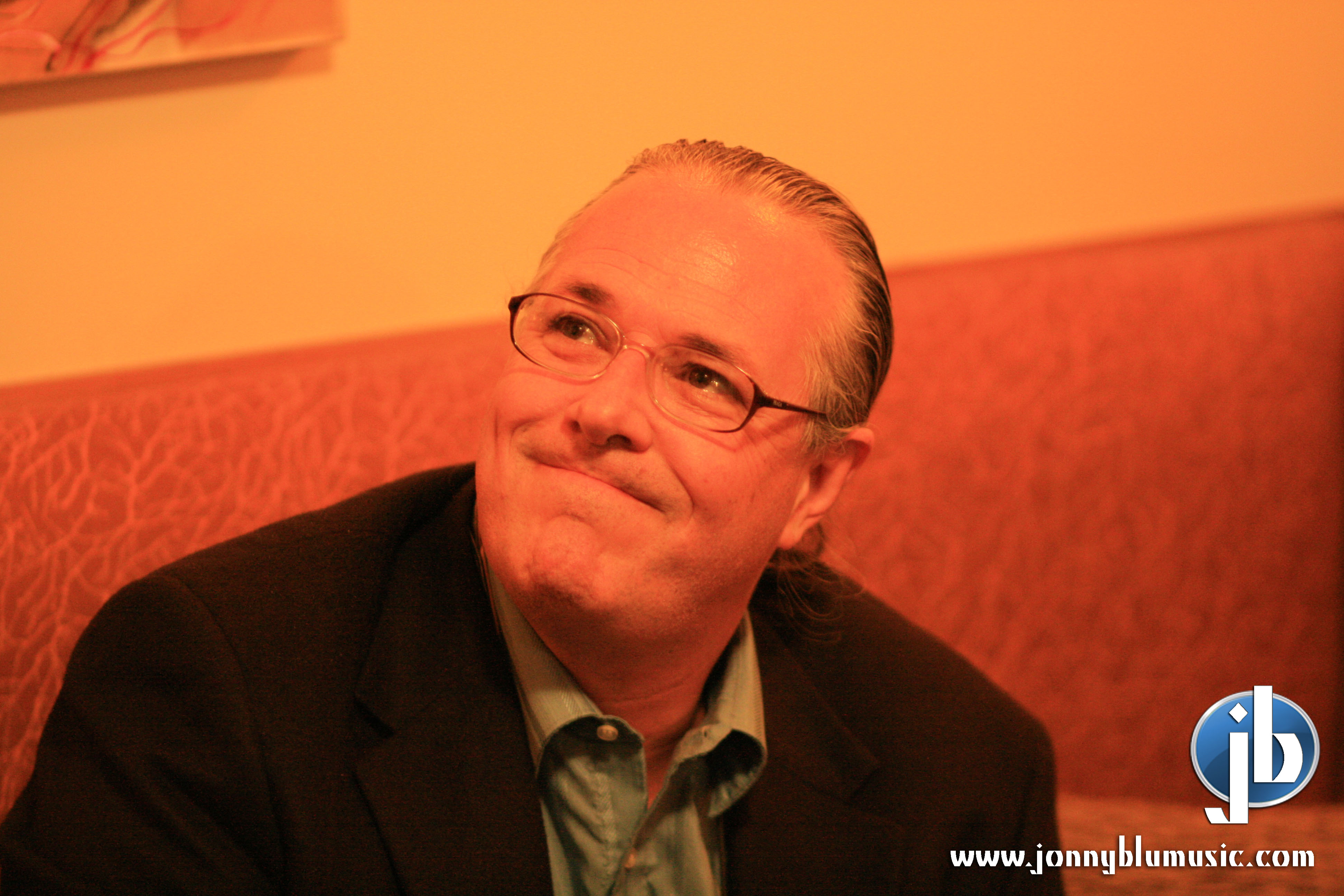 Jonny Blu - www.jonnyblumusic.com