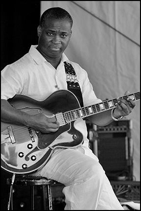 Russell Malone<br>2005 JVC Jazz Festival<br>in Newport R.I.
