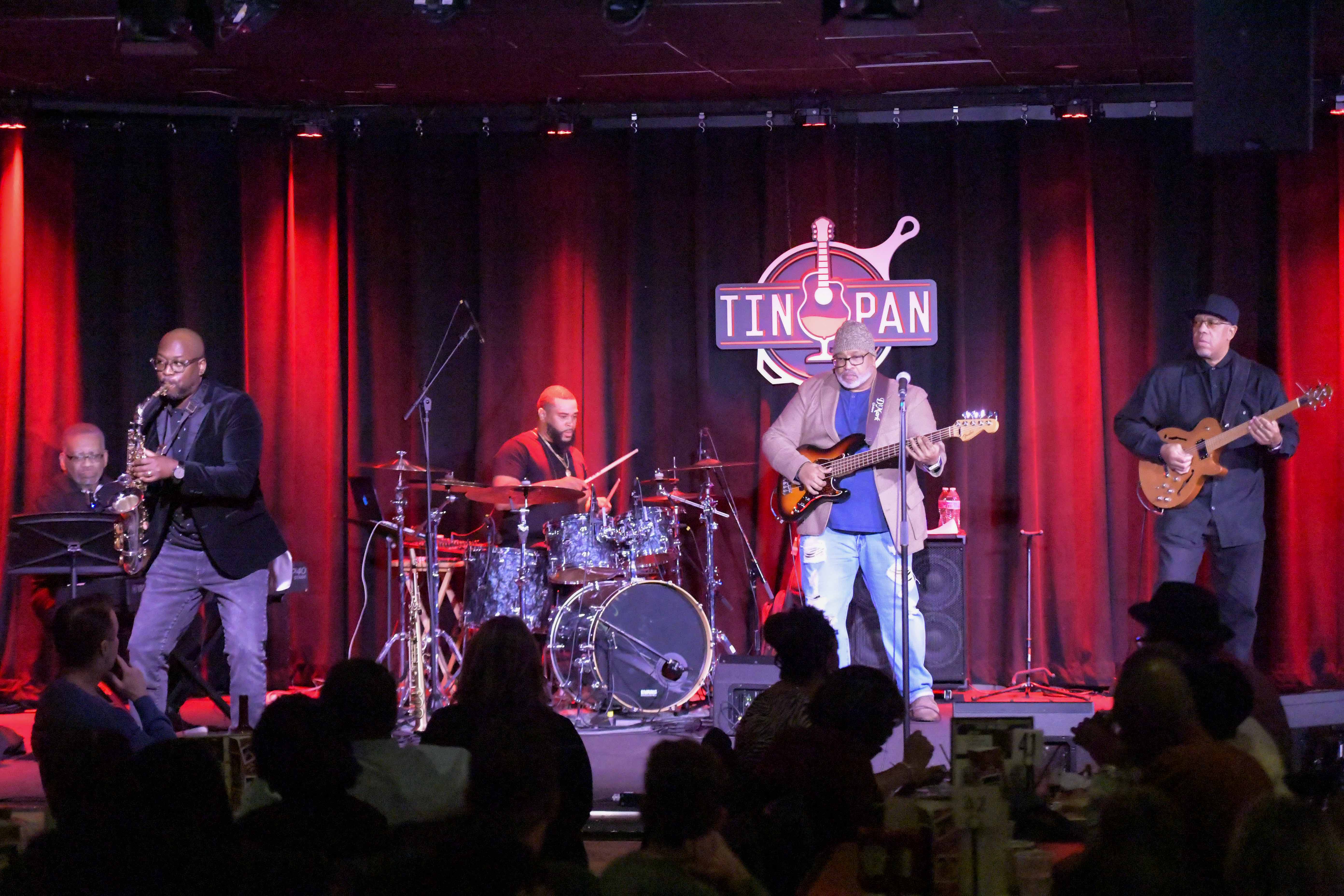J. White, Ken Fran, James Copeland, Chris Beasley & Fabian Lance
