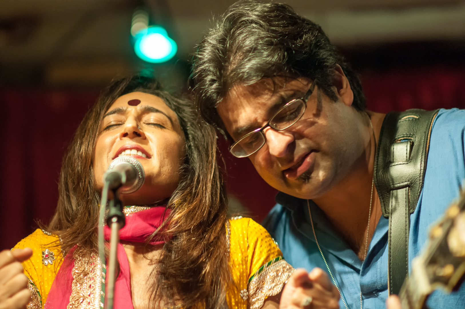 Kiran ahluwalia and rez abassi at the cornelia street cafe