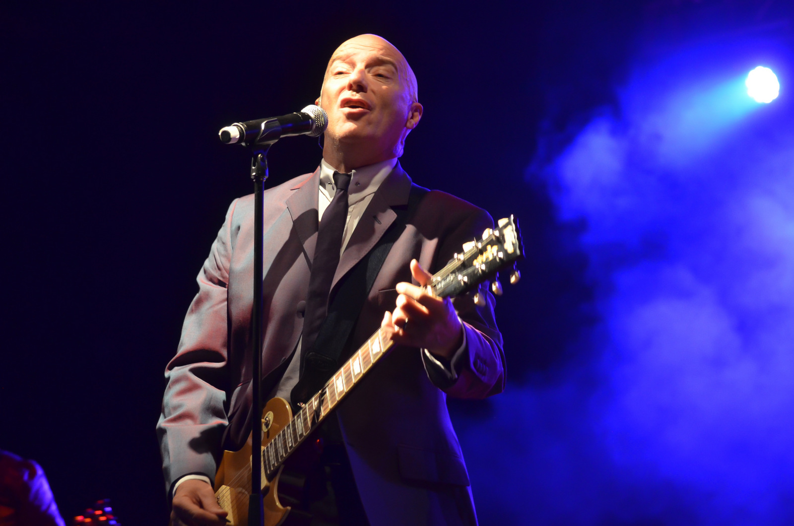 Midge Ure Performing at the Retro Futura Show on 8-23-2014.