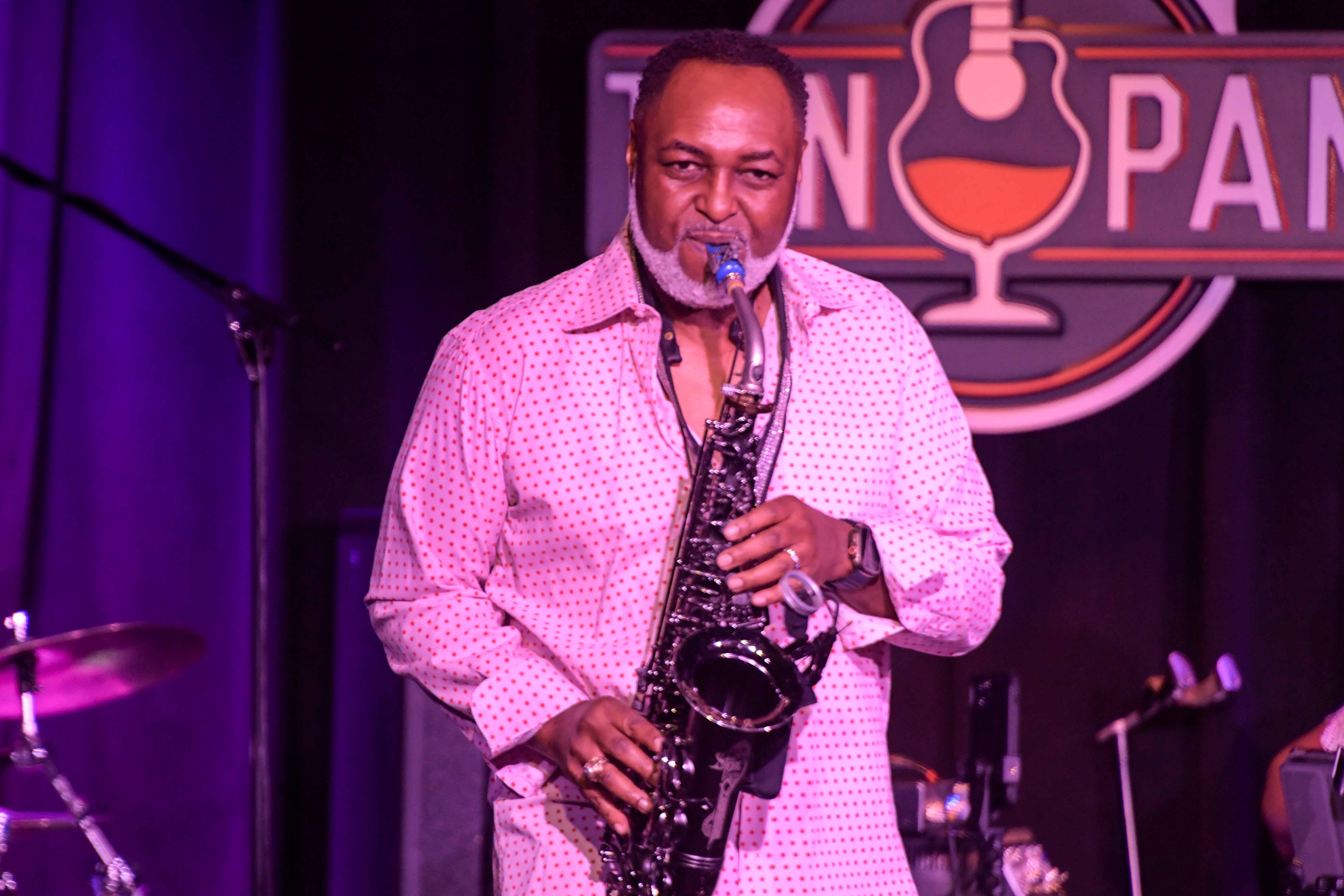 Art Sherrod Jr - tenor