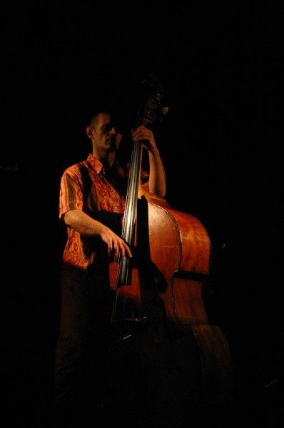 Francois Gallix with "Gilles Torrent Quartet" at le Contretemps, Geneva, Switzerland, 2004