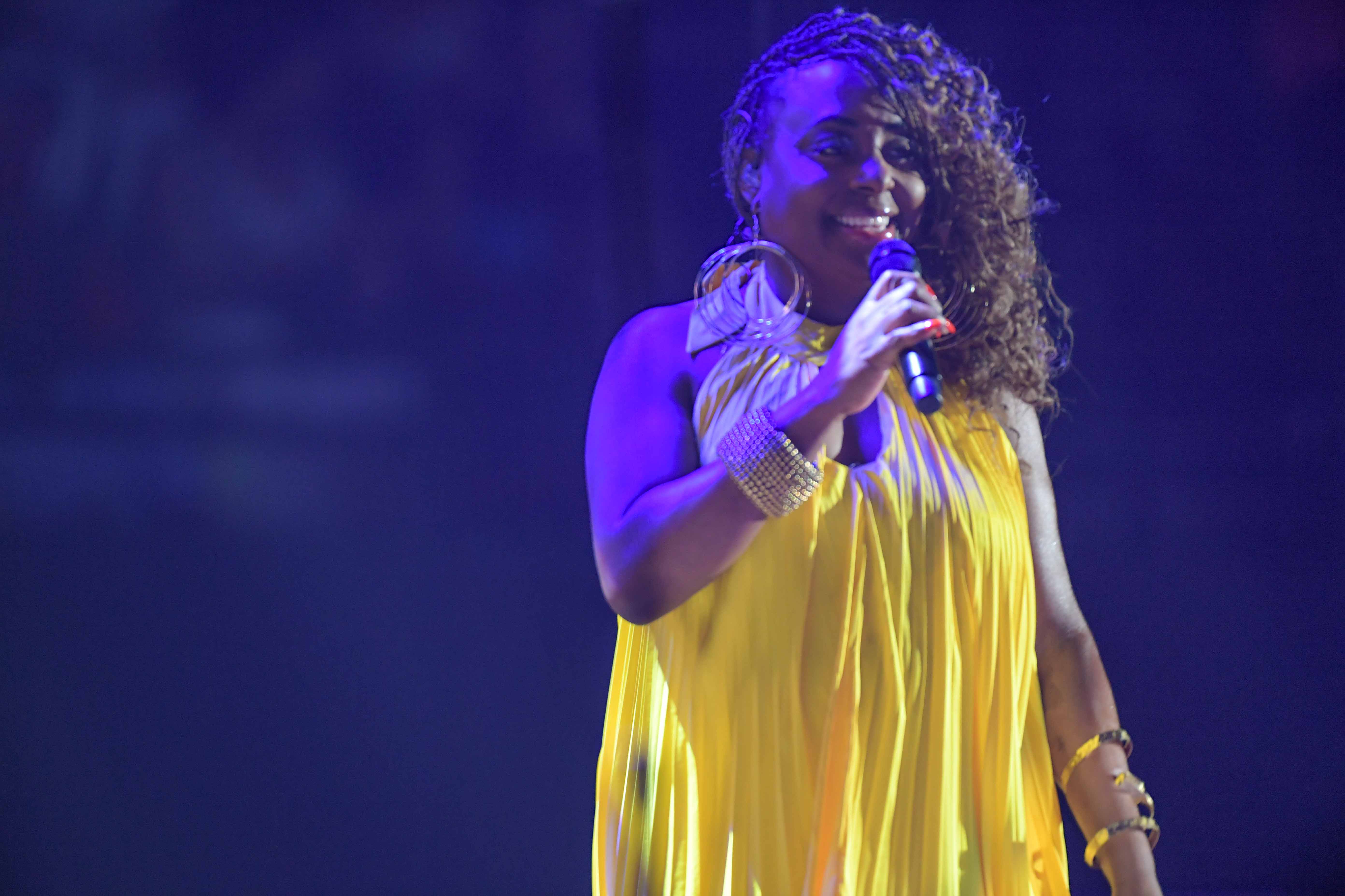 Ledisi - vocals