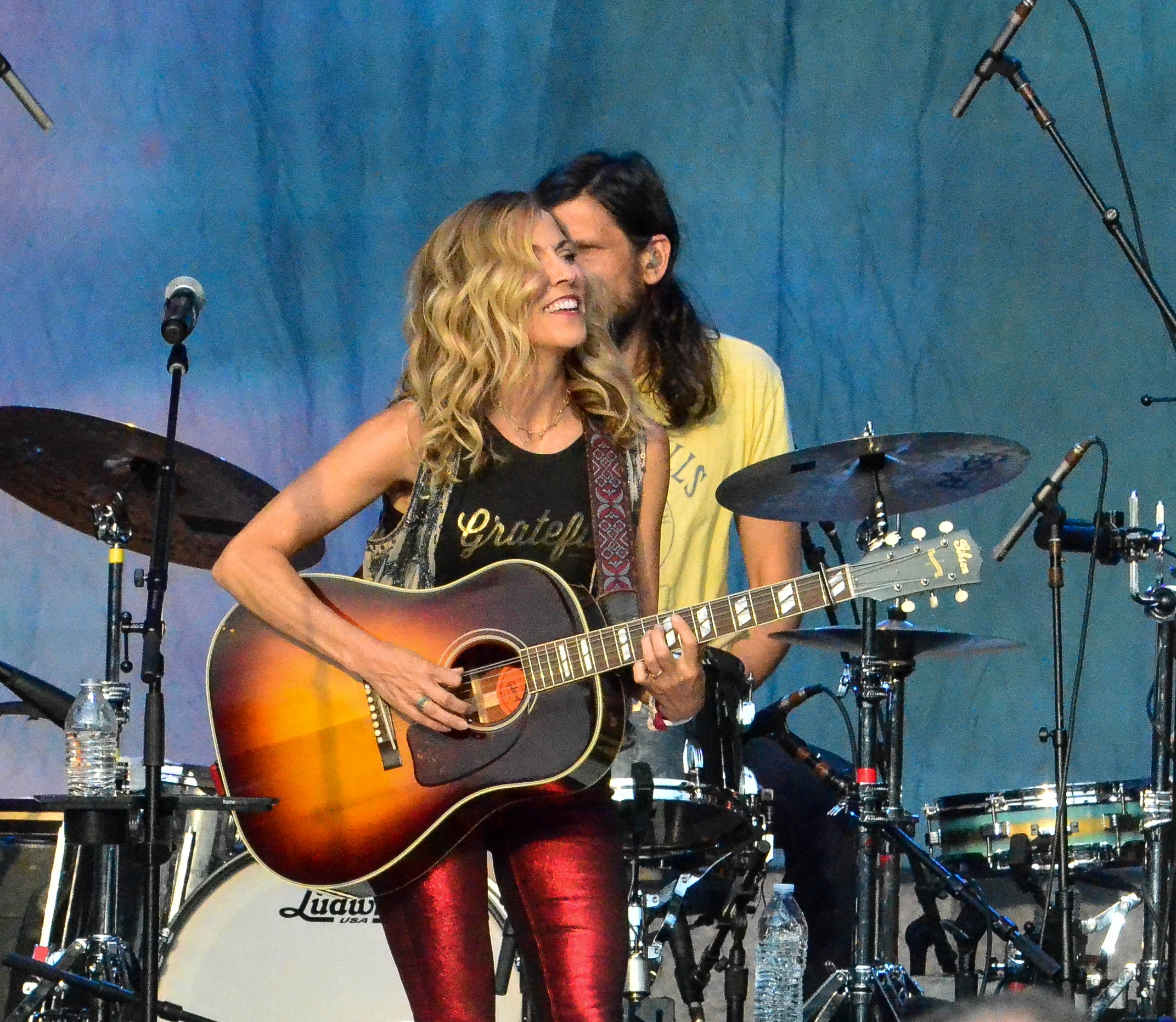 Robert Plant with special guest Sheryl Crow at Forest Hills Stadium. 