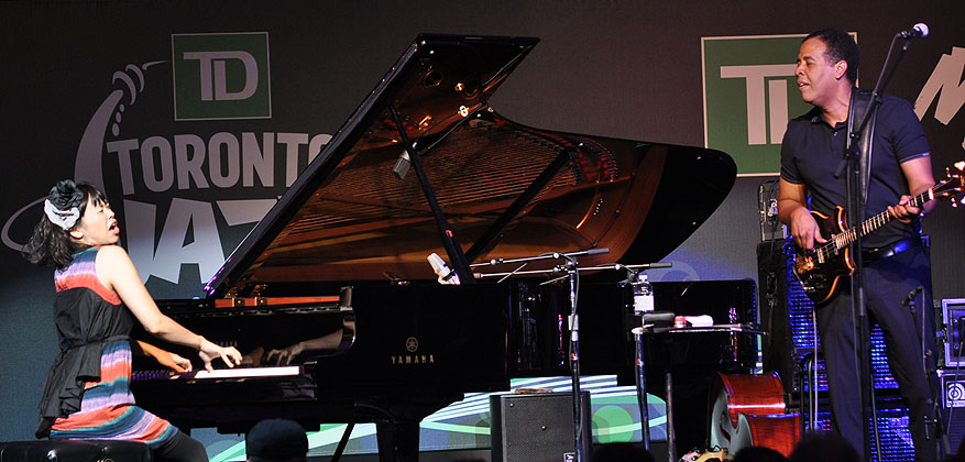 Hiromi with Stanley Clarke