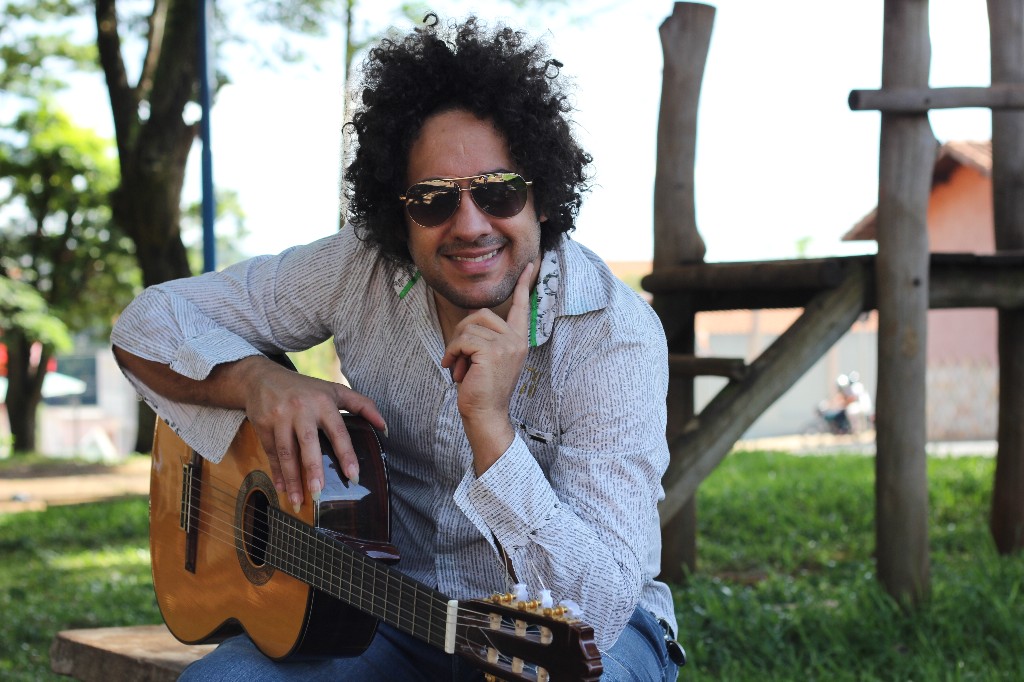 Diego Figueiredo — jazz photo by Melody Cortez | All About Jazz