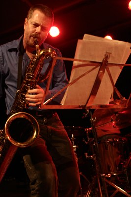 Ken Vandermark with "Vandermark 5" at the Sud Des Alpes, Amr, Geneva, Switzerland, 2005