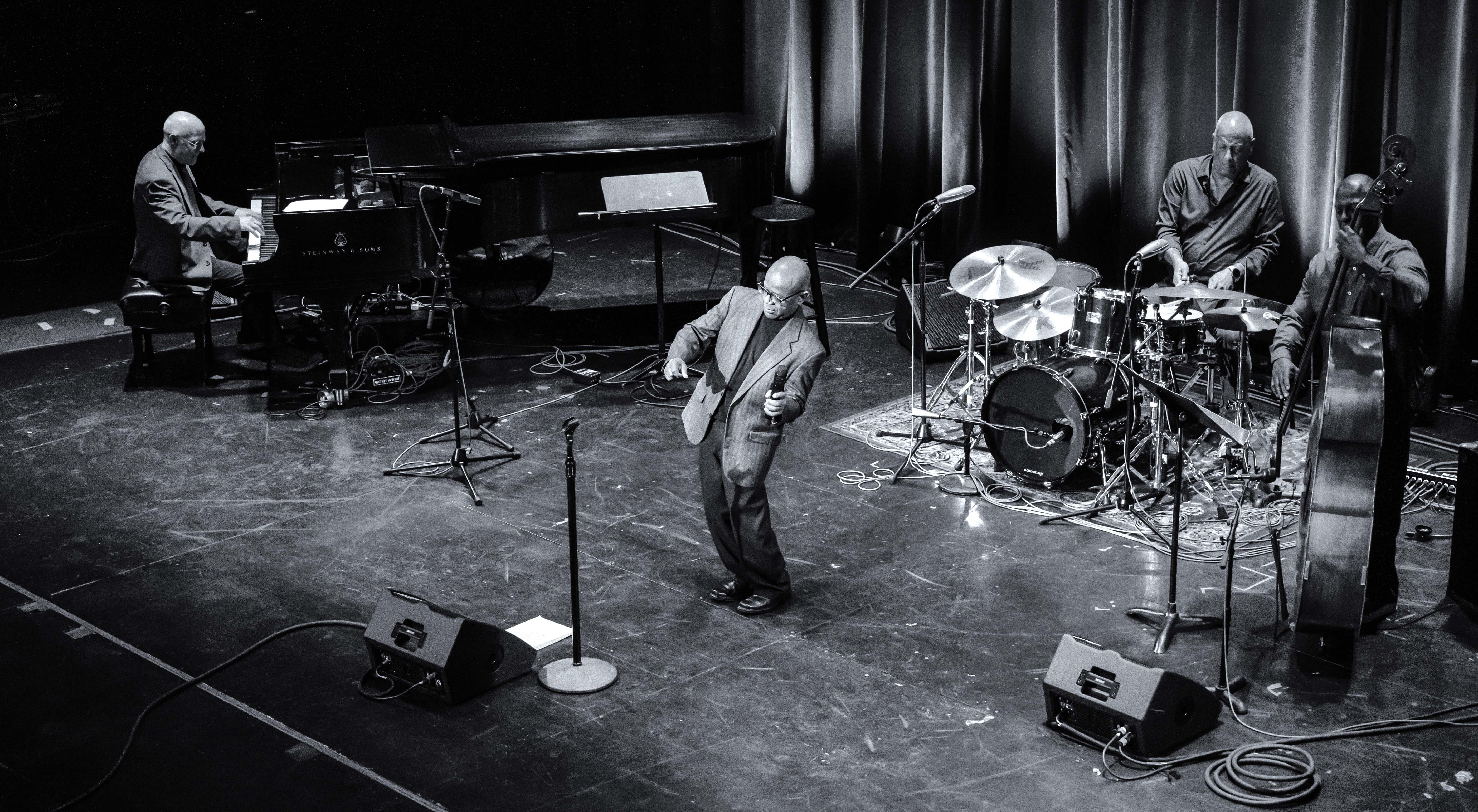 Allen Farnham, Kenny Washington, Jae Sinnett, Terry Burrell