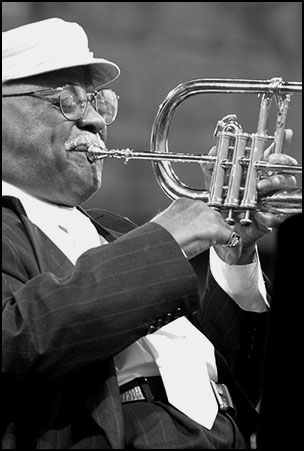 Clark Terry<br>special Guest with Jon Faddis Jazz Orchestra<br>2004 JVC Jazz Festival in Newport, R.I.