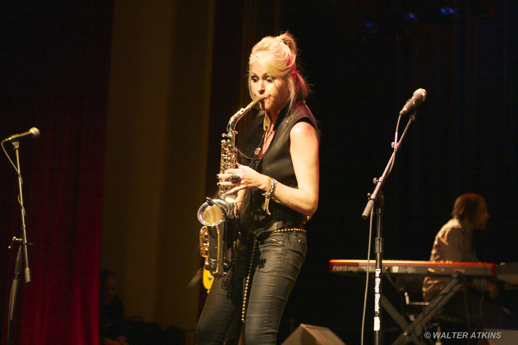 Mindi Abair & The Boneshakers At The Empress 2017