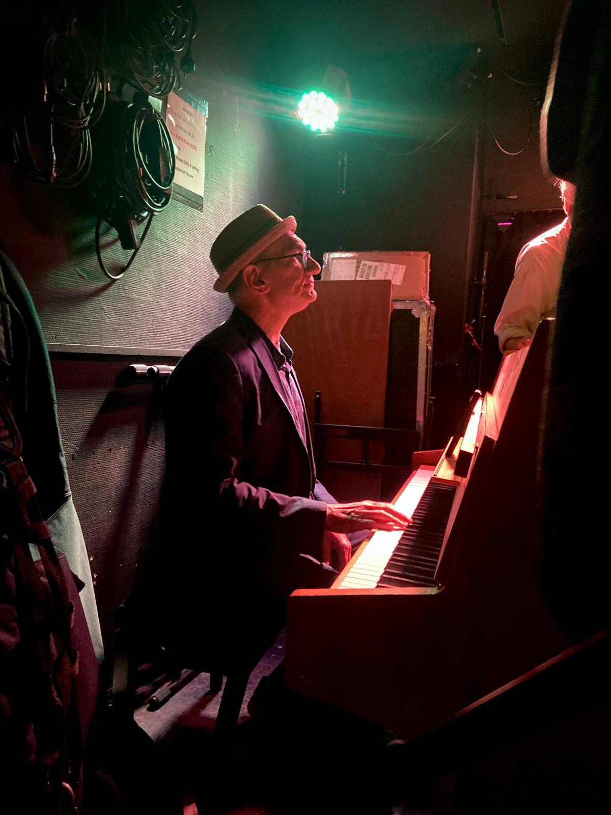 Oren Levine plays in Copenhagen