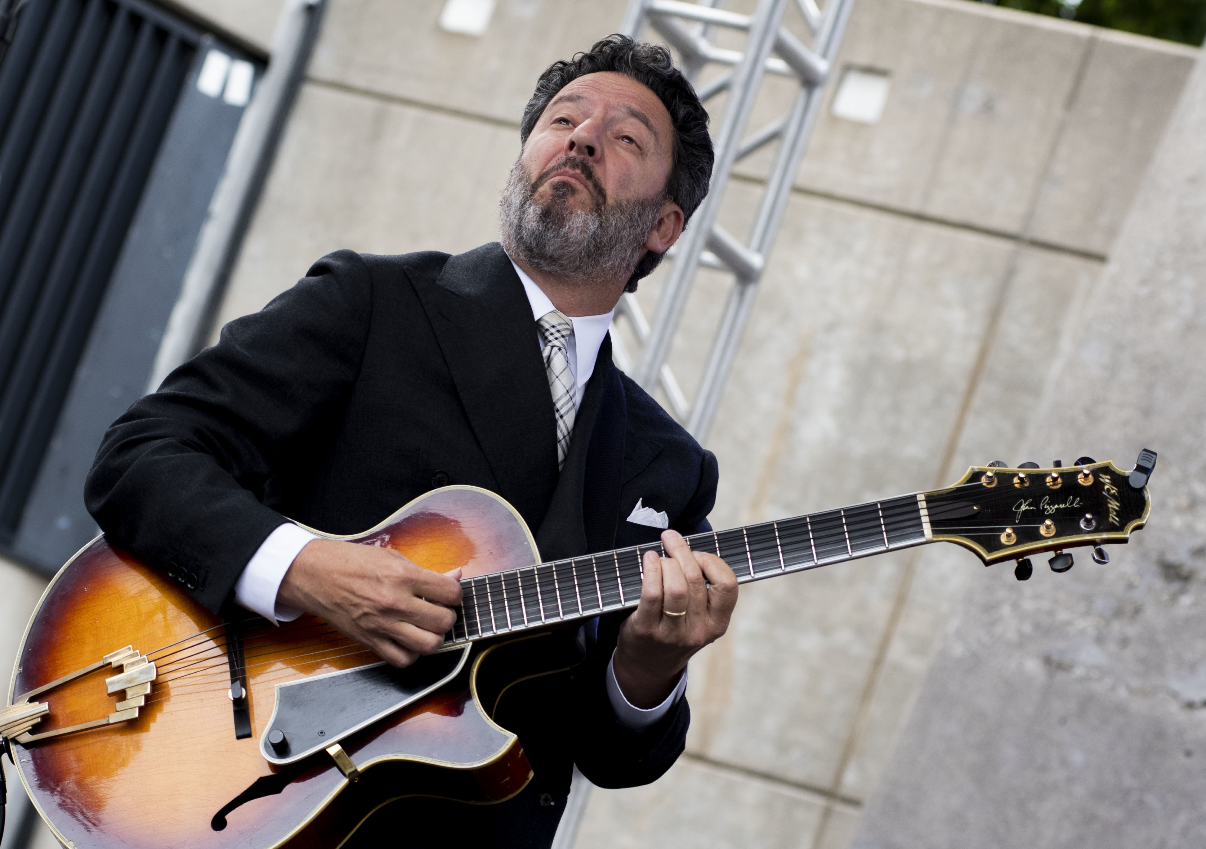 John Pizzarelli