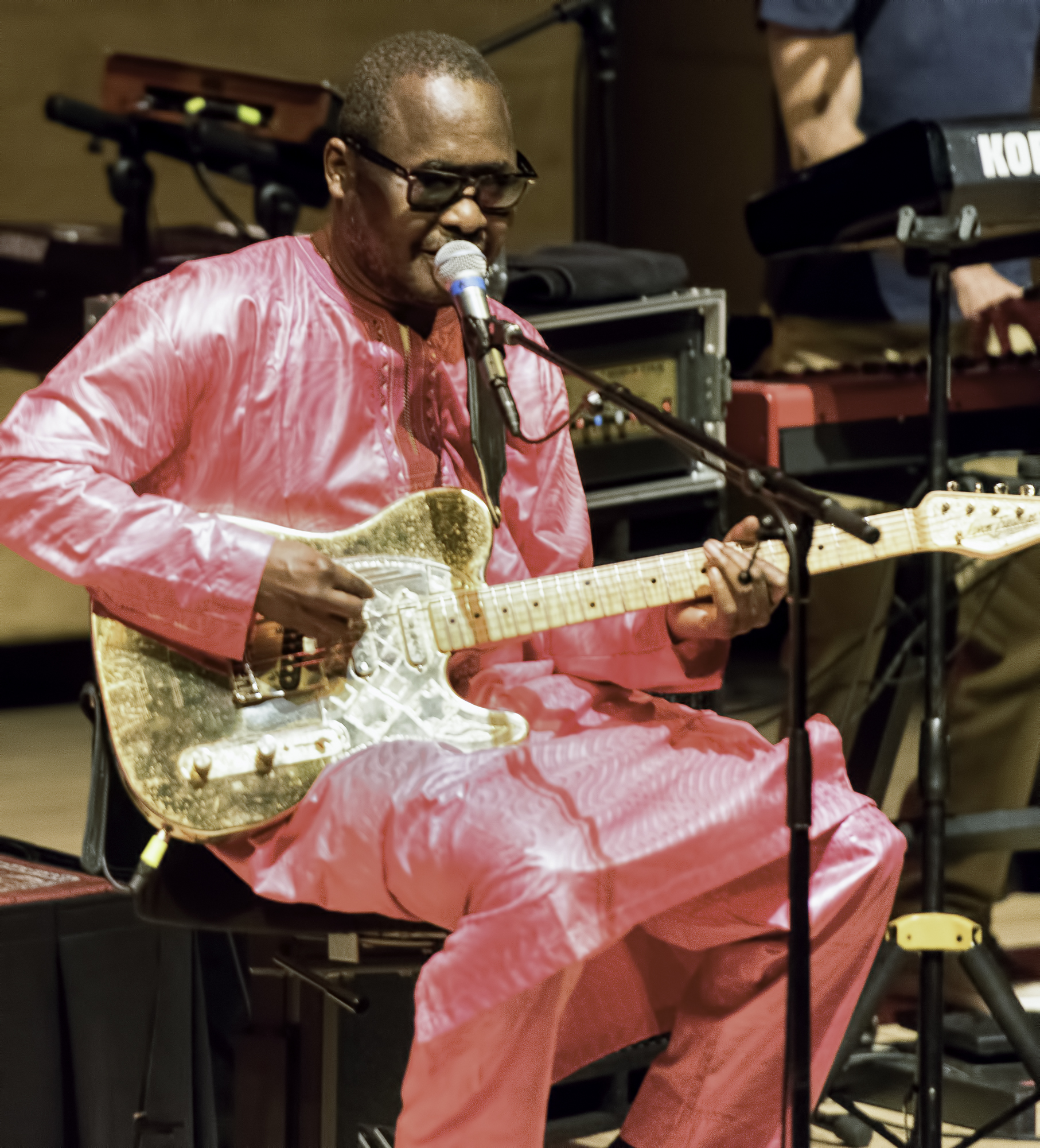 Amadou Bagayoko With Mariam At The Musical Instrument Museum (mim) In Phoenix