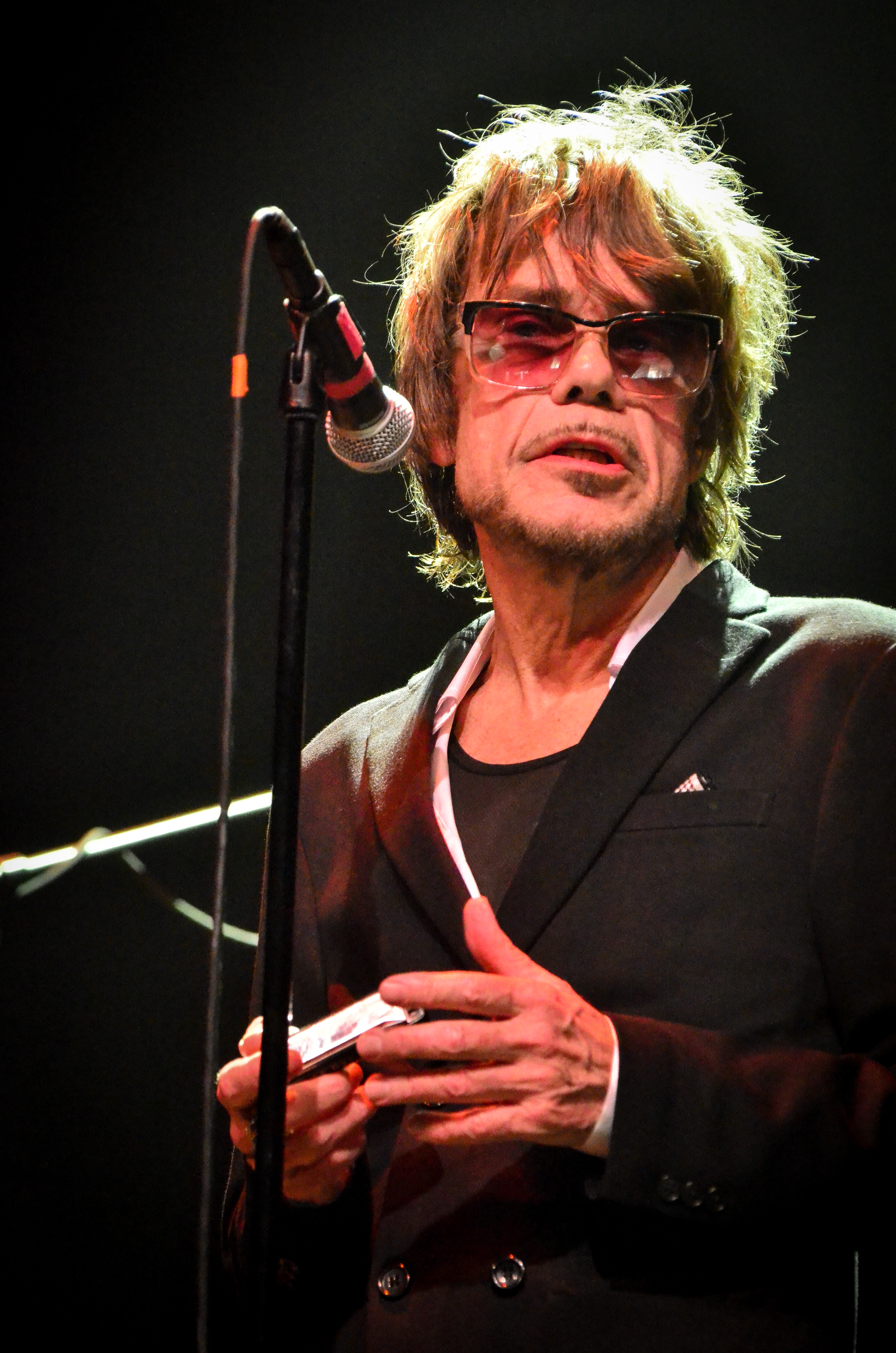 David Johansen rocks The Space at Westbury With Opener Frankenstein 3000. 