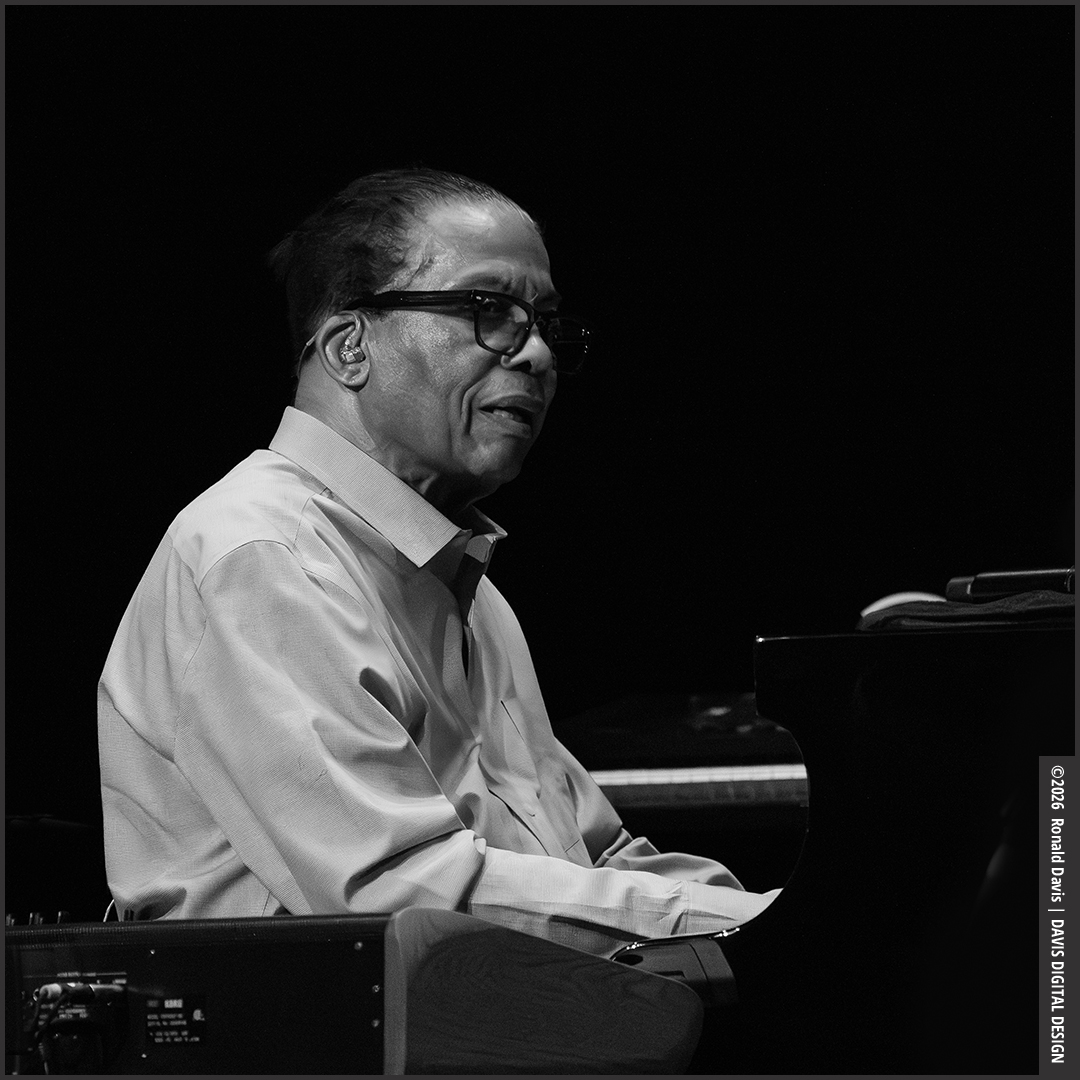 Herbie Hancock — jazz photo by Ronald Davis | All About Jazz