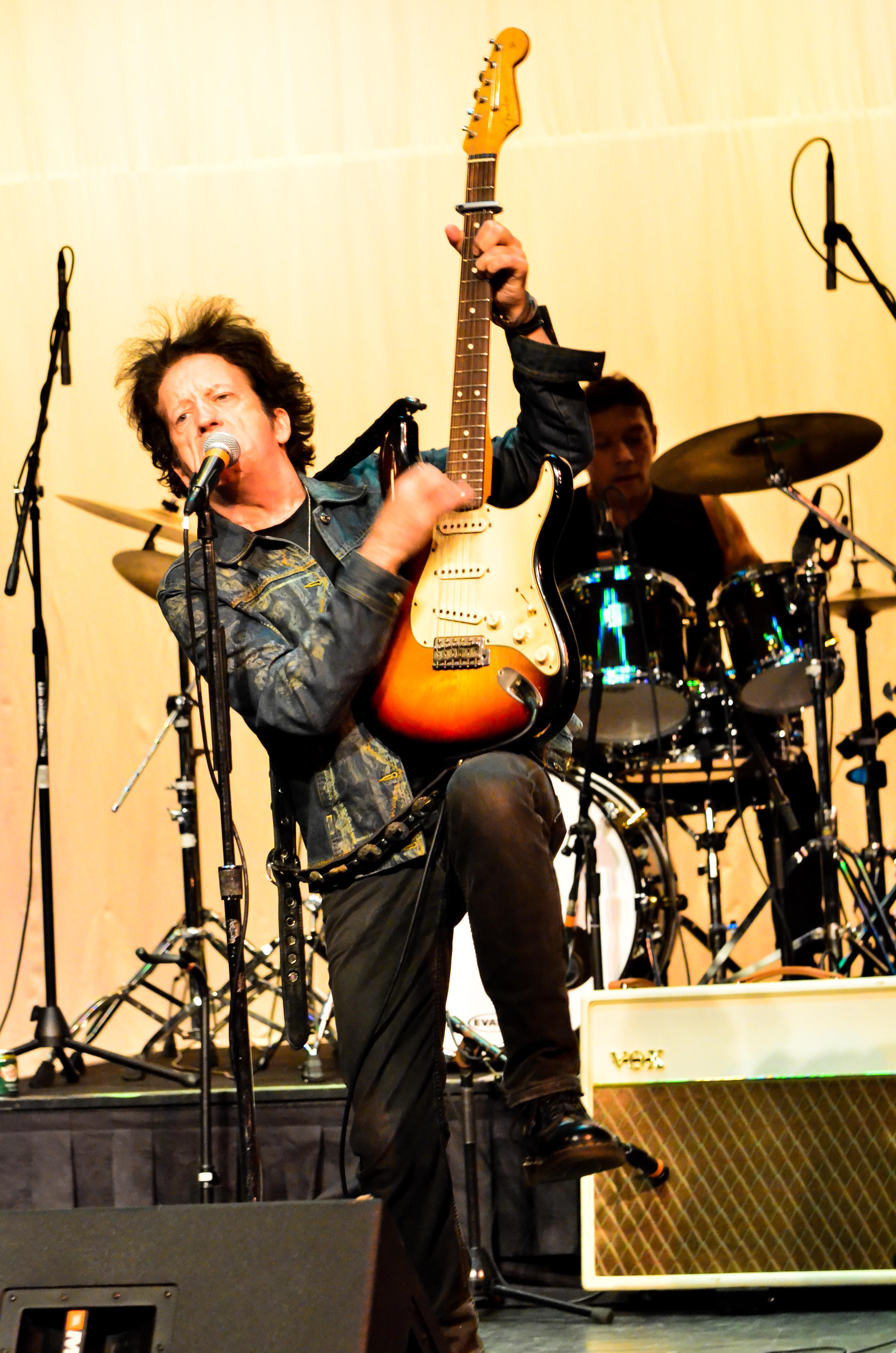 Willie Nile at theYMCA Boulton Center in Bay Shore on 9-26-2015.