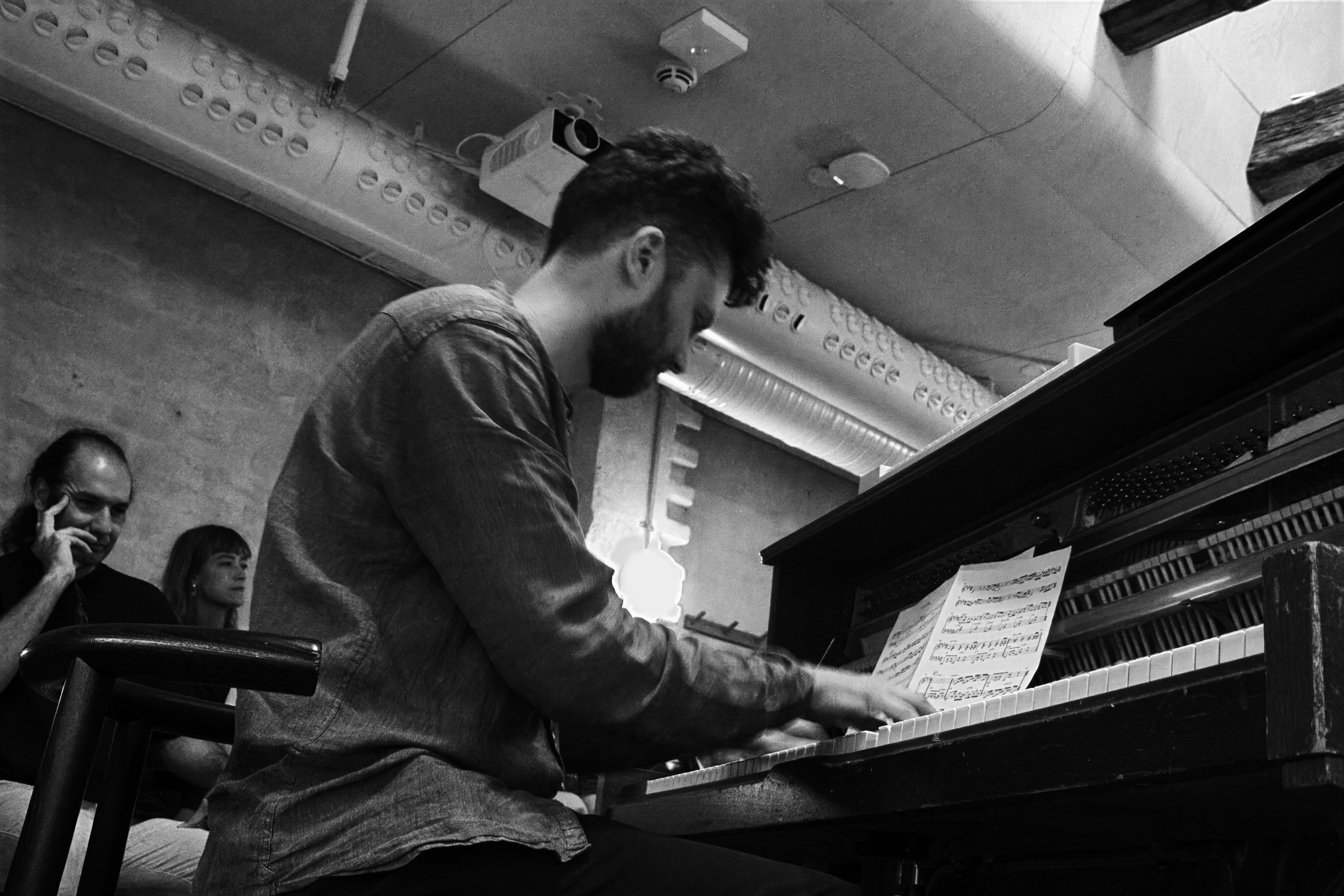 Alex Ventling at Becco — jazz photo by Daniel Mège | All About Jazz