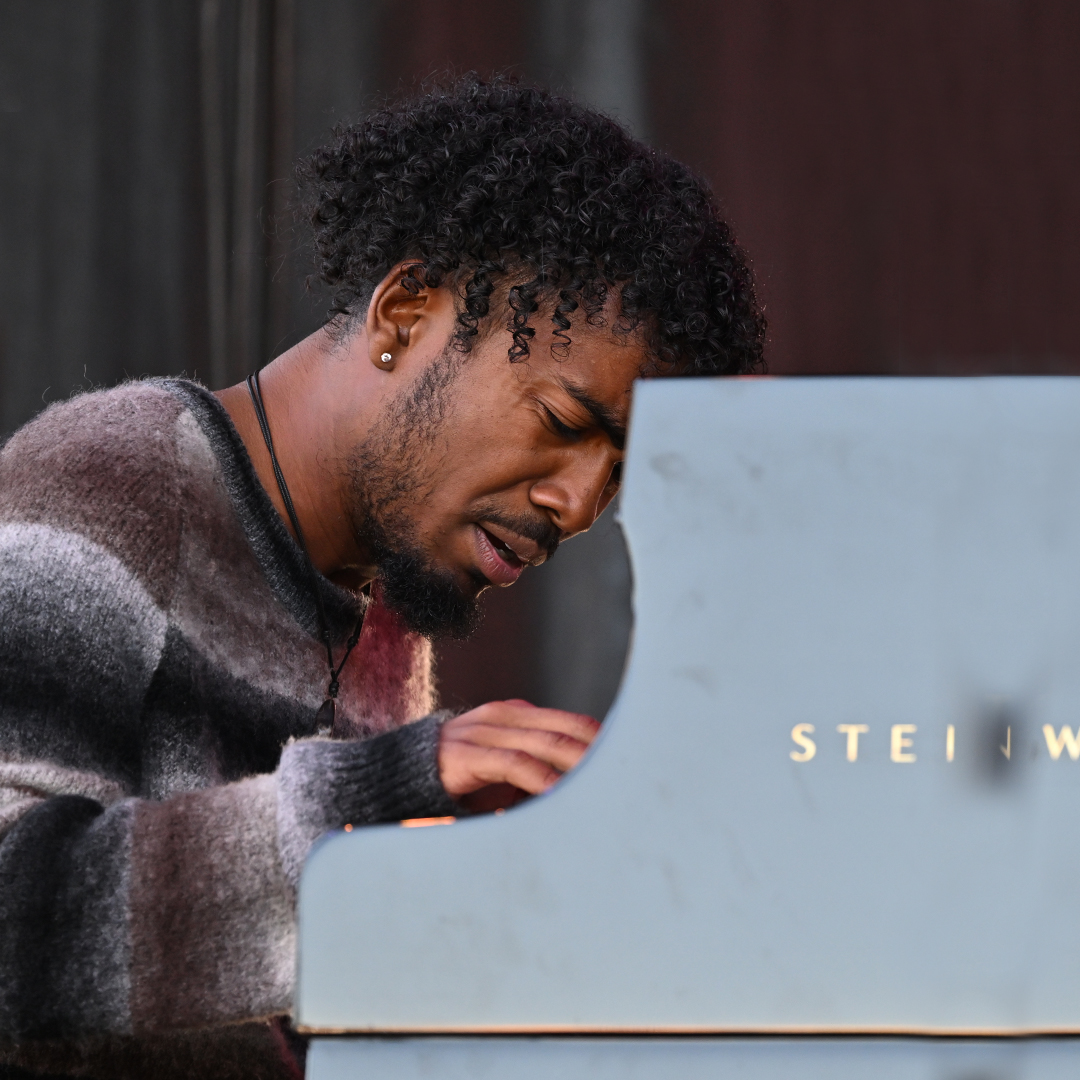 Miles Lennox — jazz photo by Ronald Davis | All About Jazz