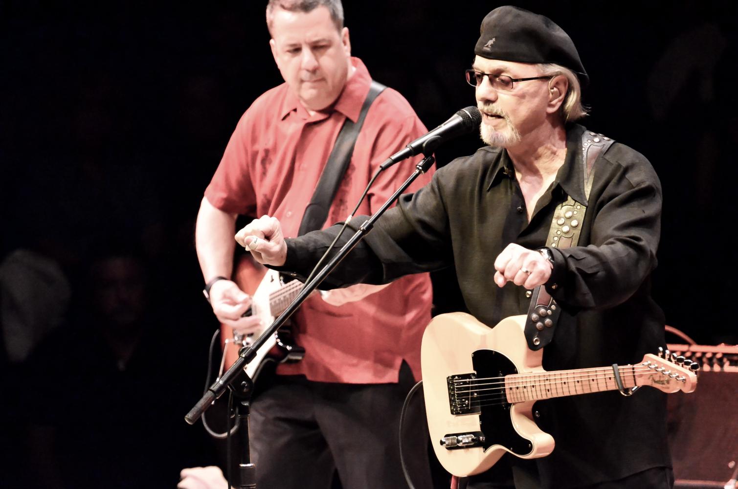 Dion at NYCB Theatre at Westbury, July 29, 2016.