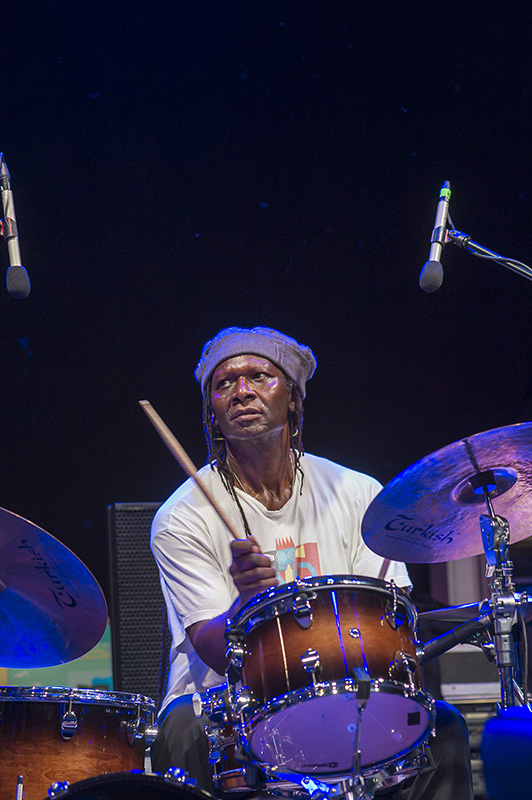 Hamid Drake 