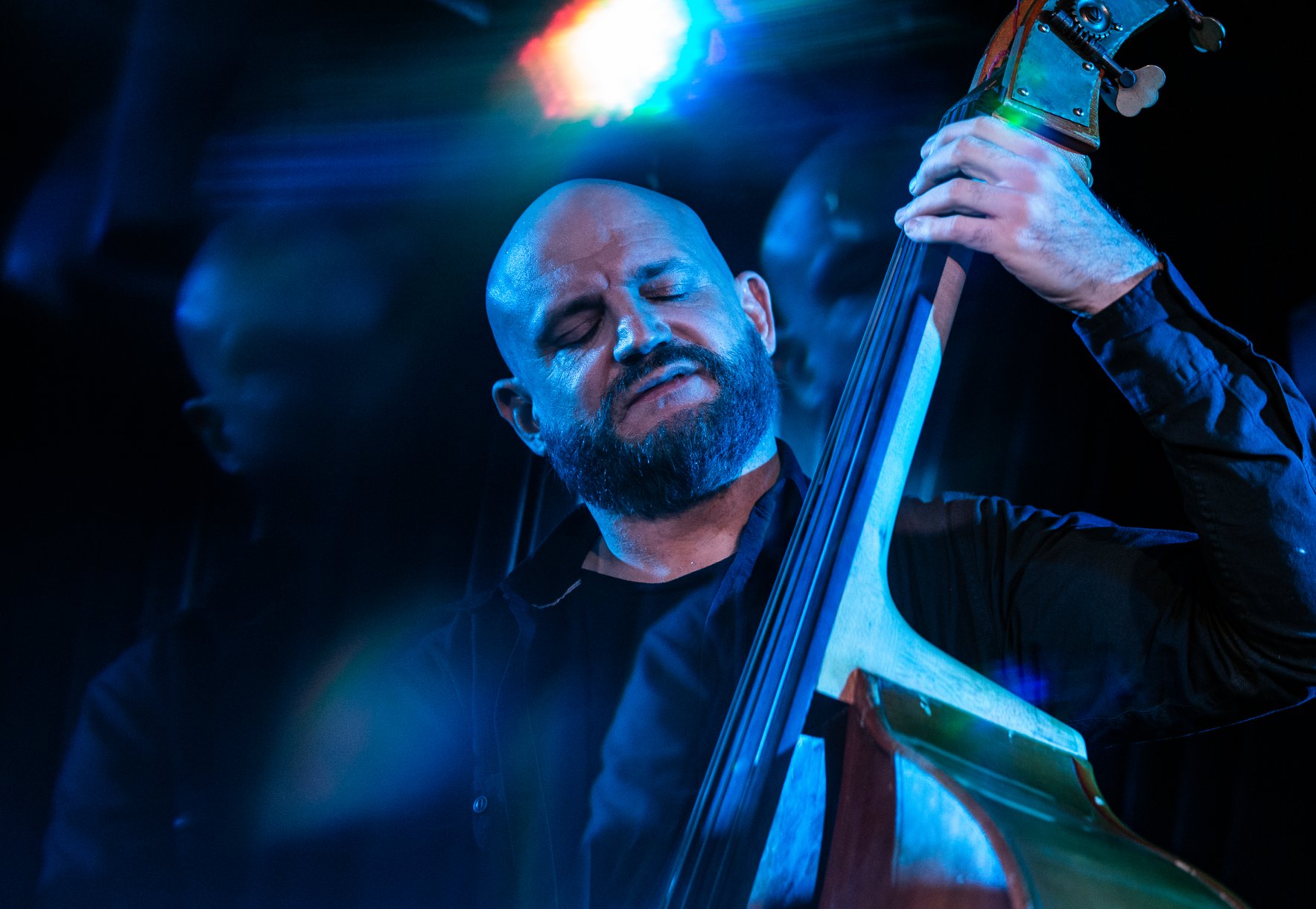 Ilugdin Trio (Viktor Shestak, bass)