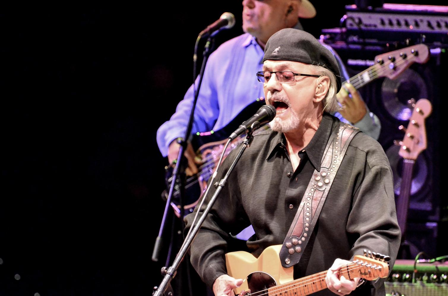 Dion at NYCB Theatre at Westbury, July 29, 2016.