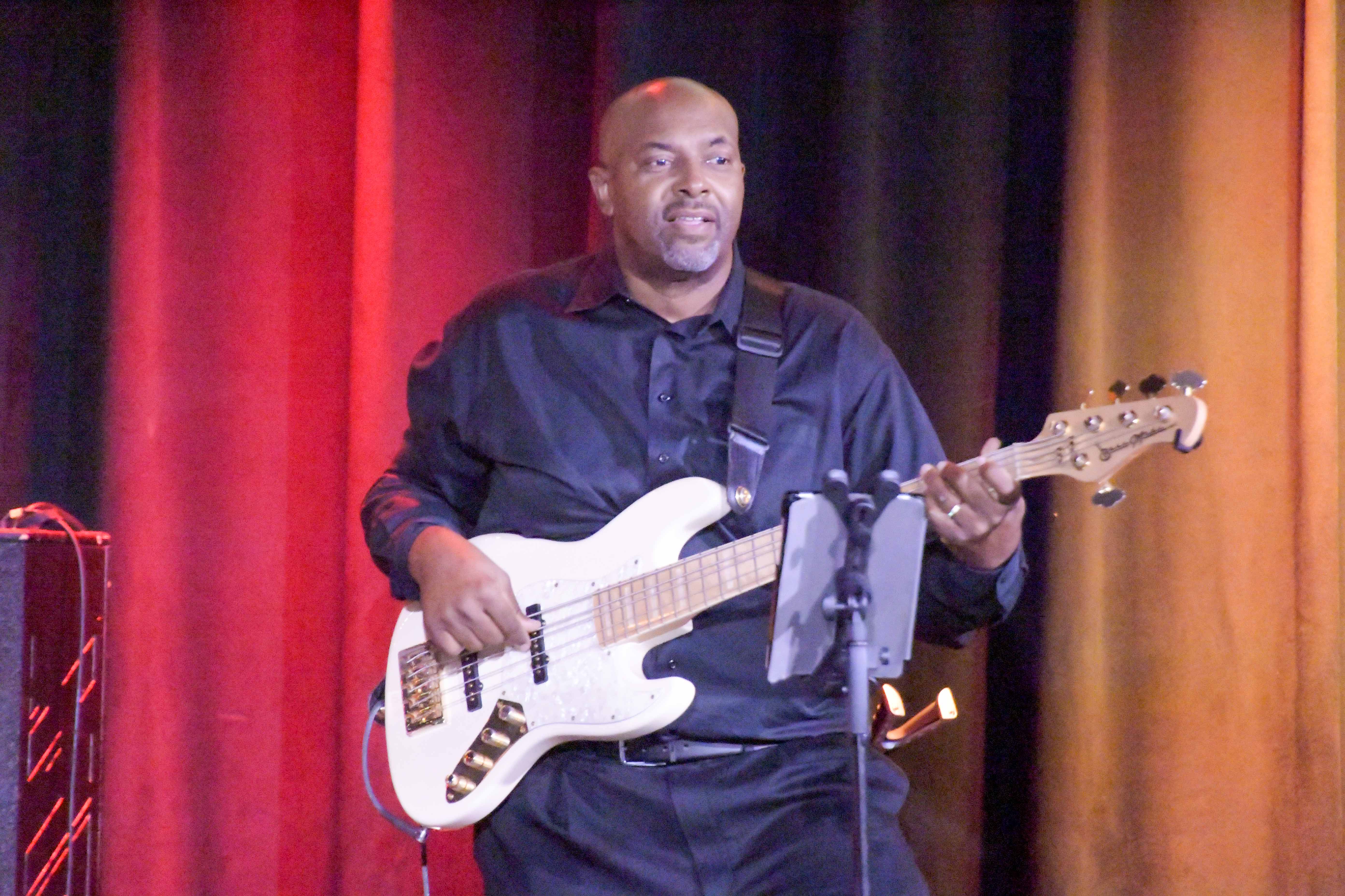 Dexter Whitaker - base