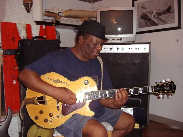 Emmett North Jr. Jamming for Friends in Brescia,Italy