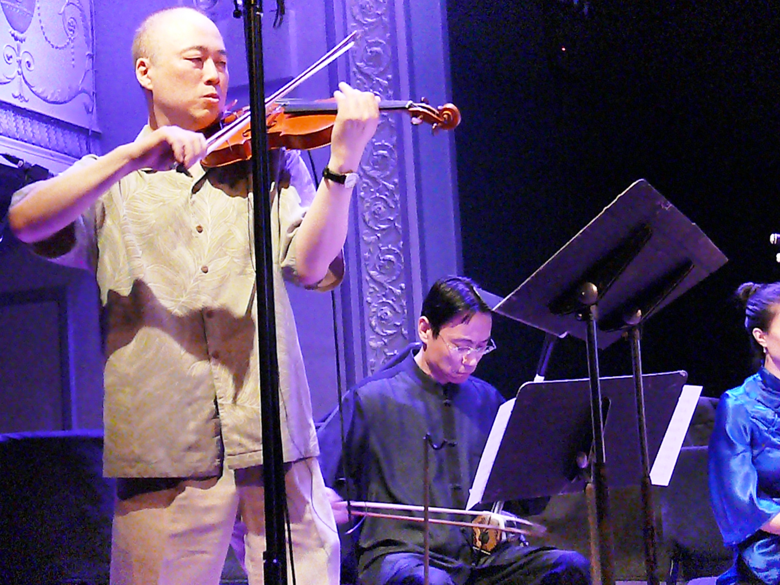 Jason Kao Hwang and Wang Guowei at the Vision Festival in June 2012