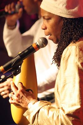 Ondina Duany with "Batambo"at the Kilimandjaro Festival, Thonon-Les-Bains, France, 2005