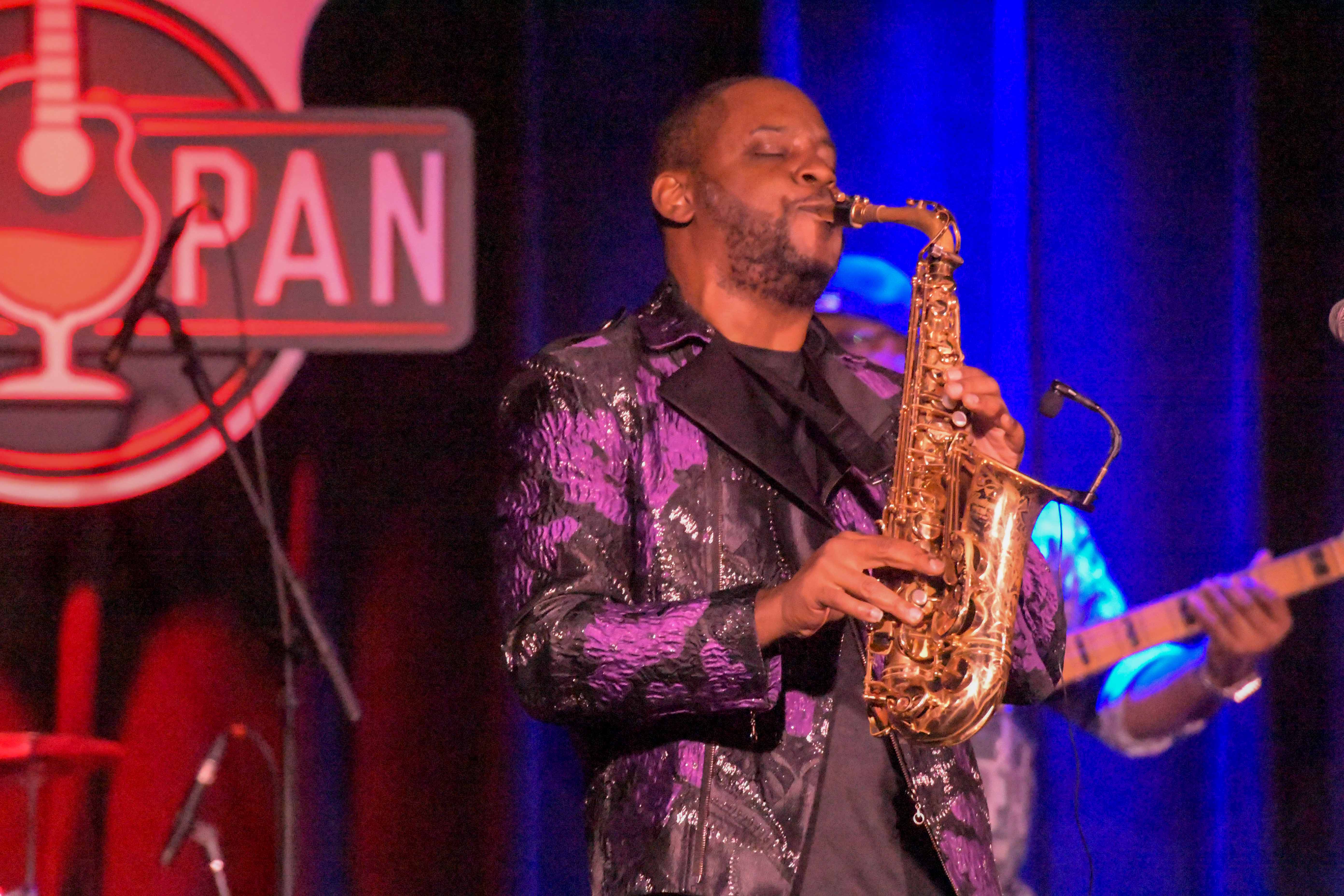 Jackiem Joyner - tenor & saparano