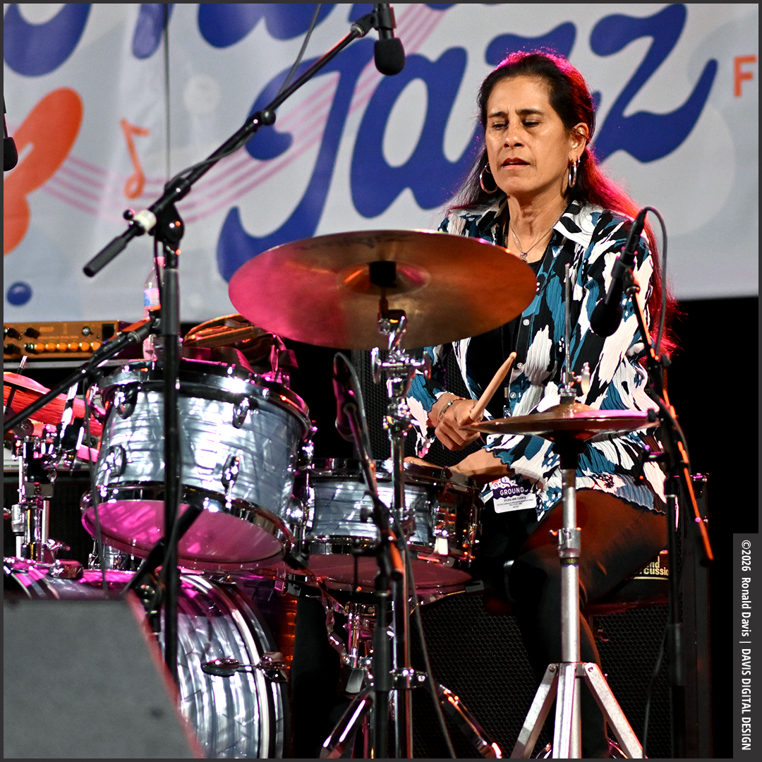 Sylvia Cuenca — jazz photo by Ronald Davis | All About Jazz