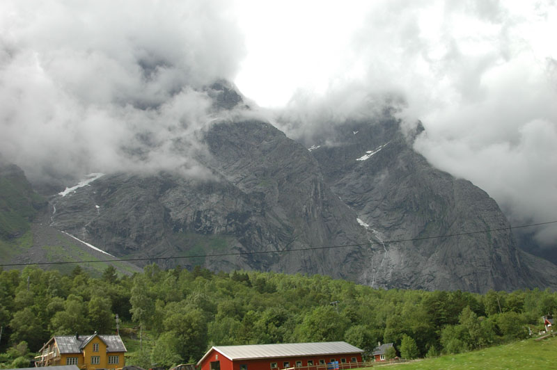 Oslo to Molde Part 2: Train from Domb