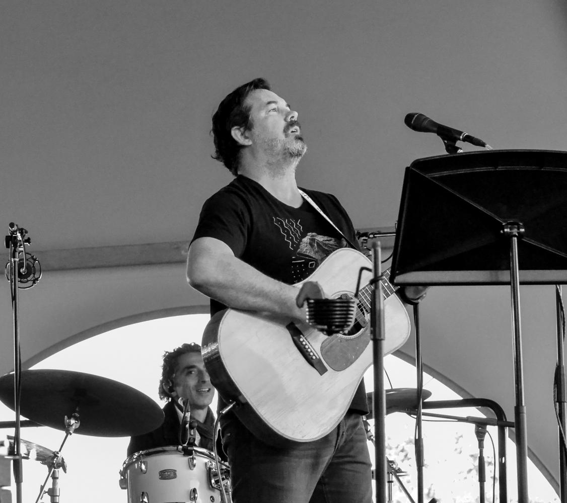 Duncan Sheik and Suzanne Vega Sunset Concert at Sands Point Preserve Conservancy on 9-25-2016. 