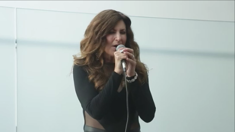 Karla Bauer performs at the Nelson Atkins Museum of Art