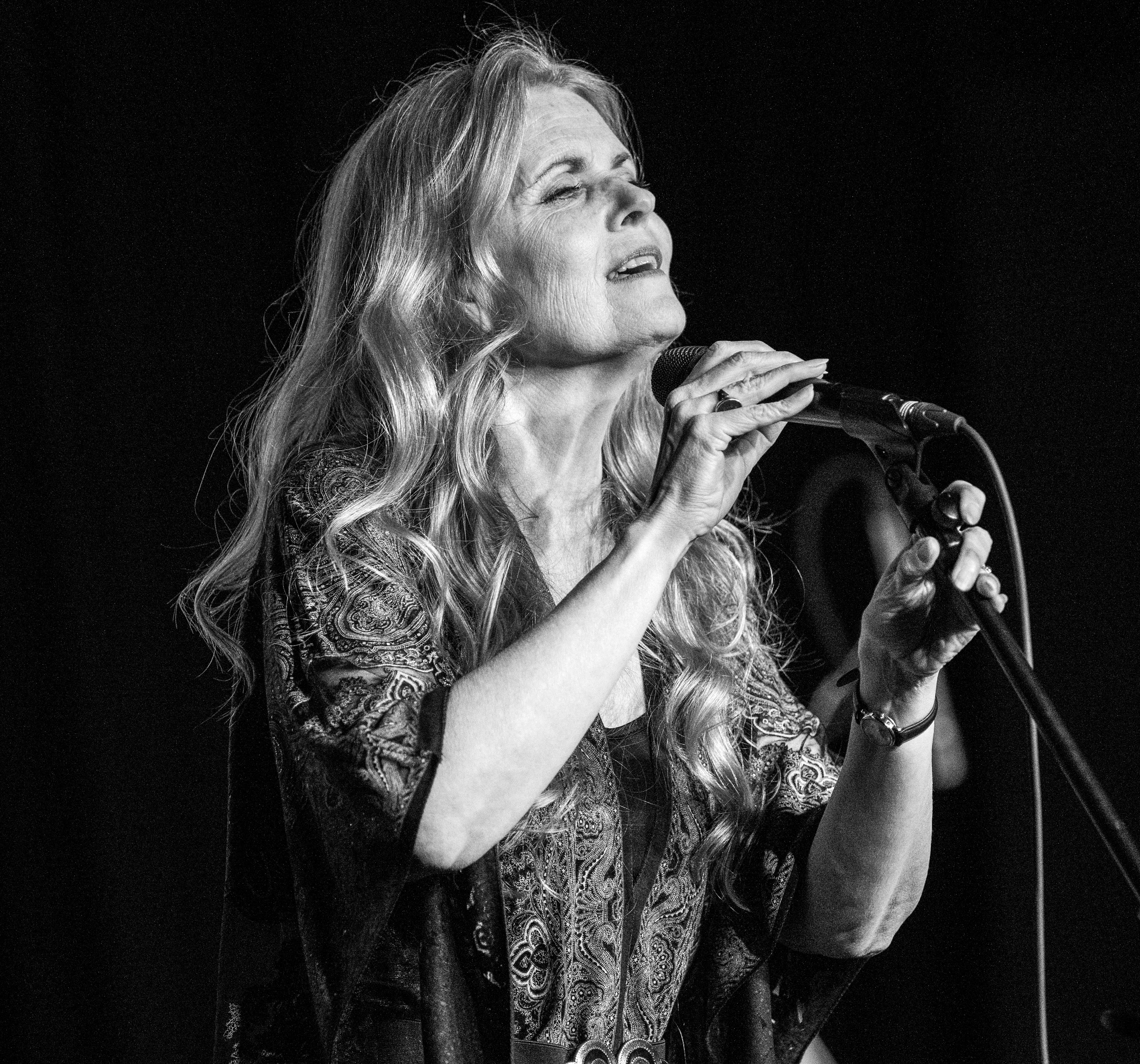 Tierney Sutton with the Jae Sinnett Trio