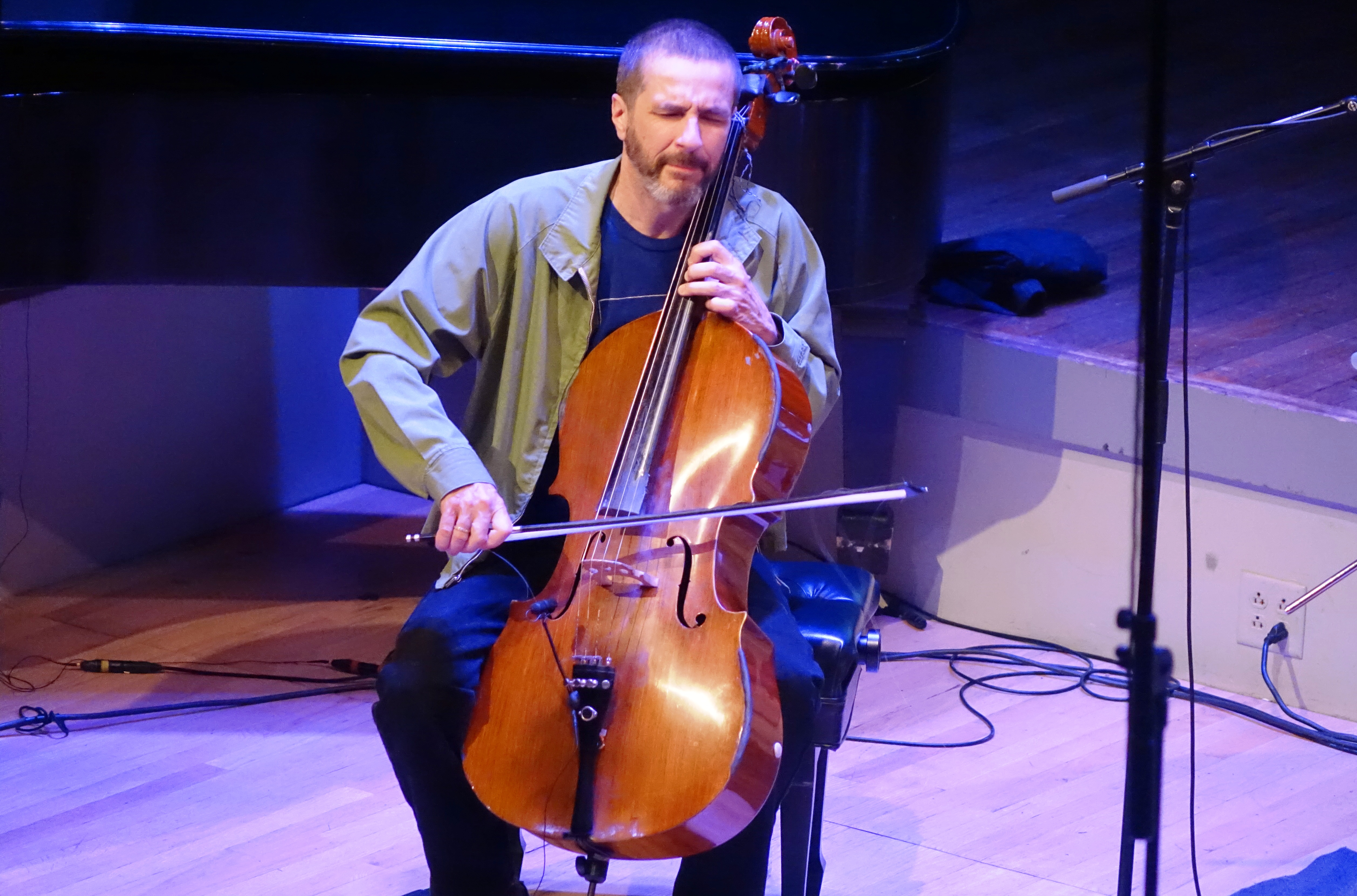 Fred Lonberg-Holm at the Vision Festival in Roulette, Brooklyn in June 2019