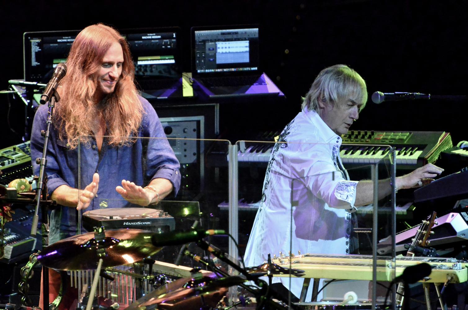 YES at NYCB Theatre at Westbury on 8-6-2016.