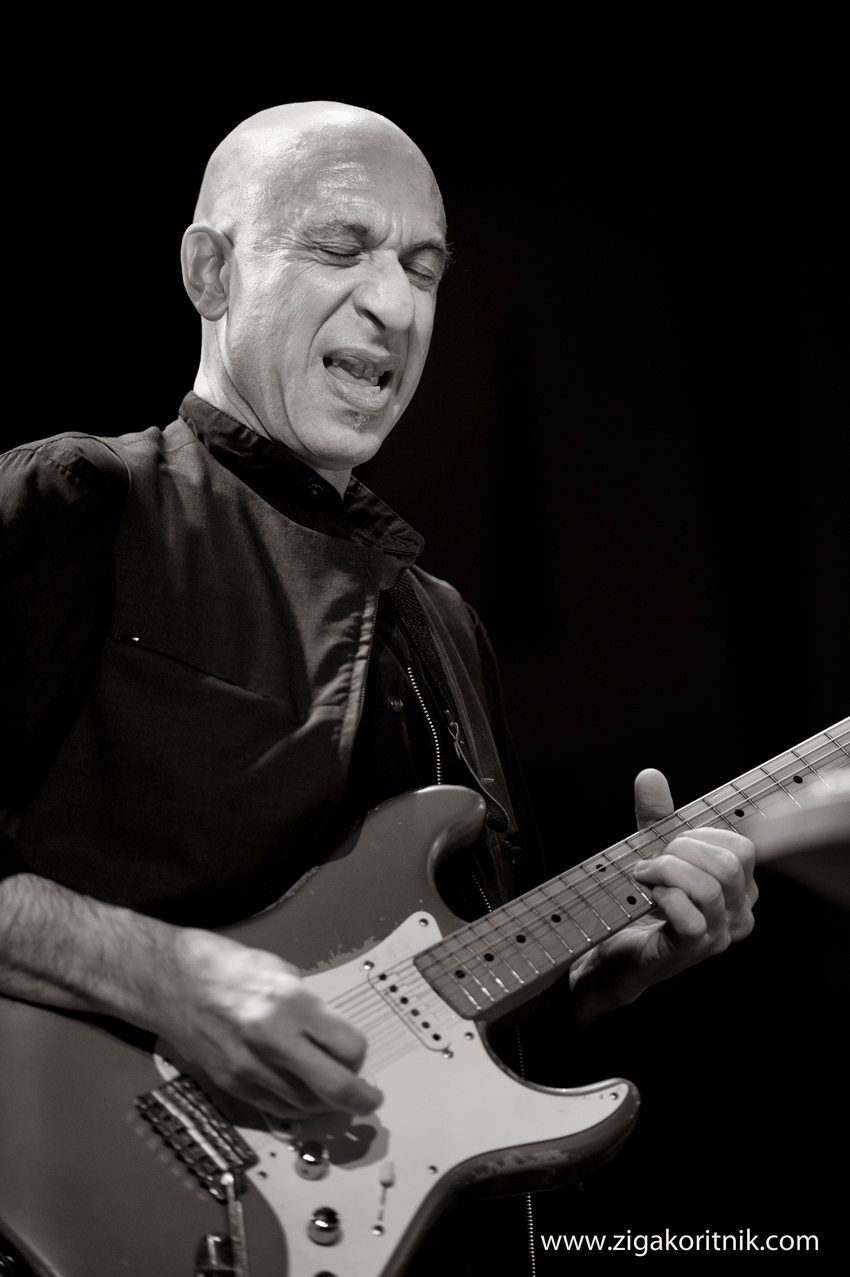 Elliott Sharp