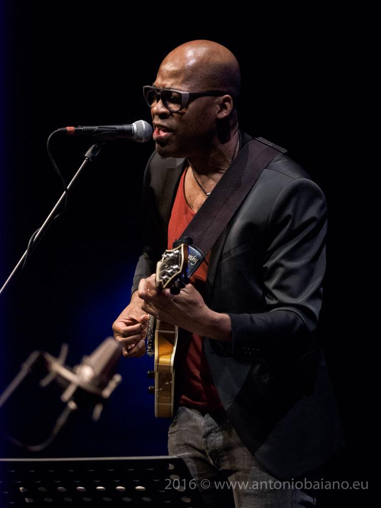 Lionel Loueke, Aziza