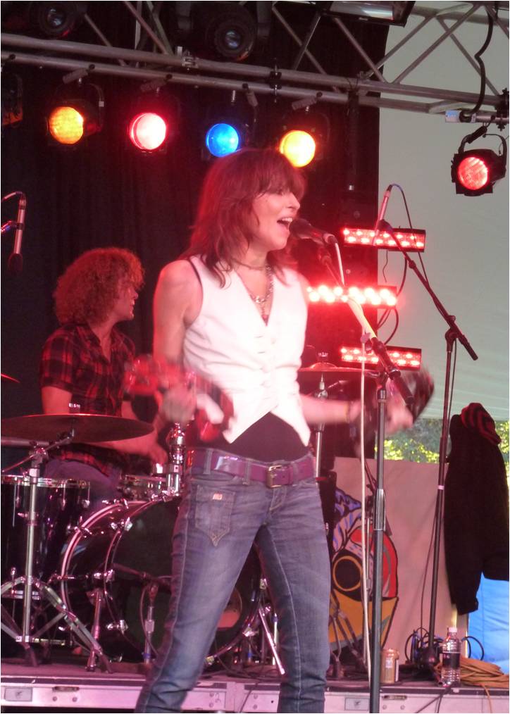 JP, Chrissie and the Fairground Boys on the Bingo Stage on 10-31-10 -- Pic 07