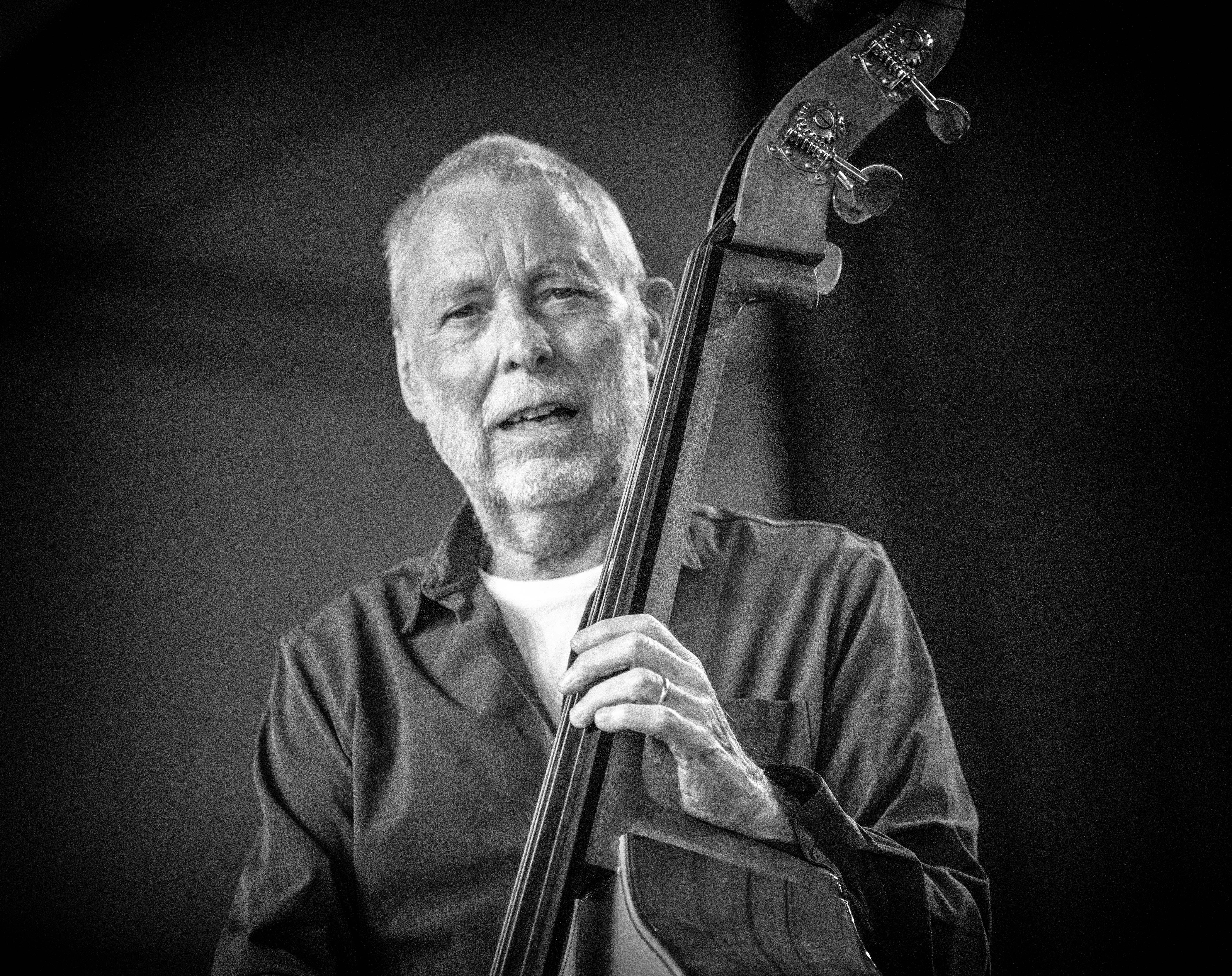 Dave Holland — jazz photo by Mark Robbins | All About Jazz